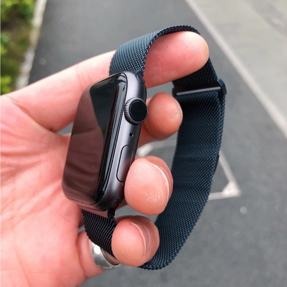 NEW BAND Mid Night  Milanese Stainless For Apple Watch - Picture 2 of 7